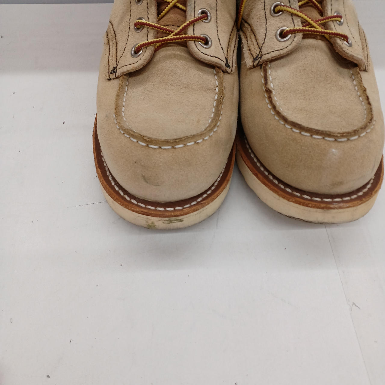 つま先汚れあり