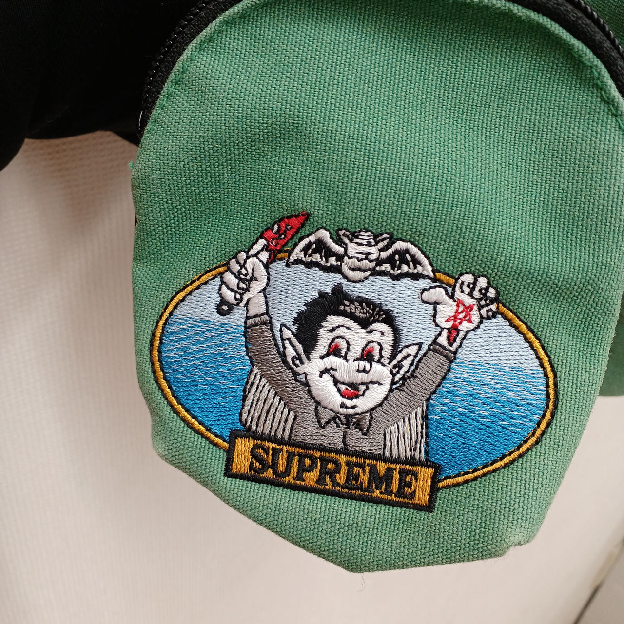 ミニポーチ付き