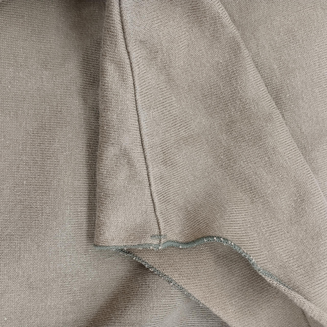 色褪せございます。