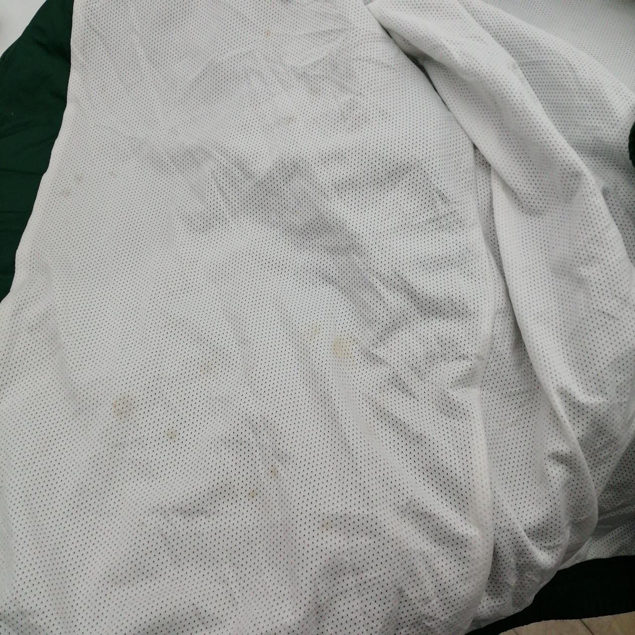 内側に汚れあり