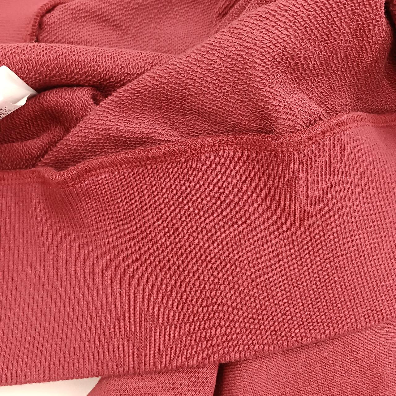 裾のリブ部分裏側にシミあり