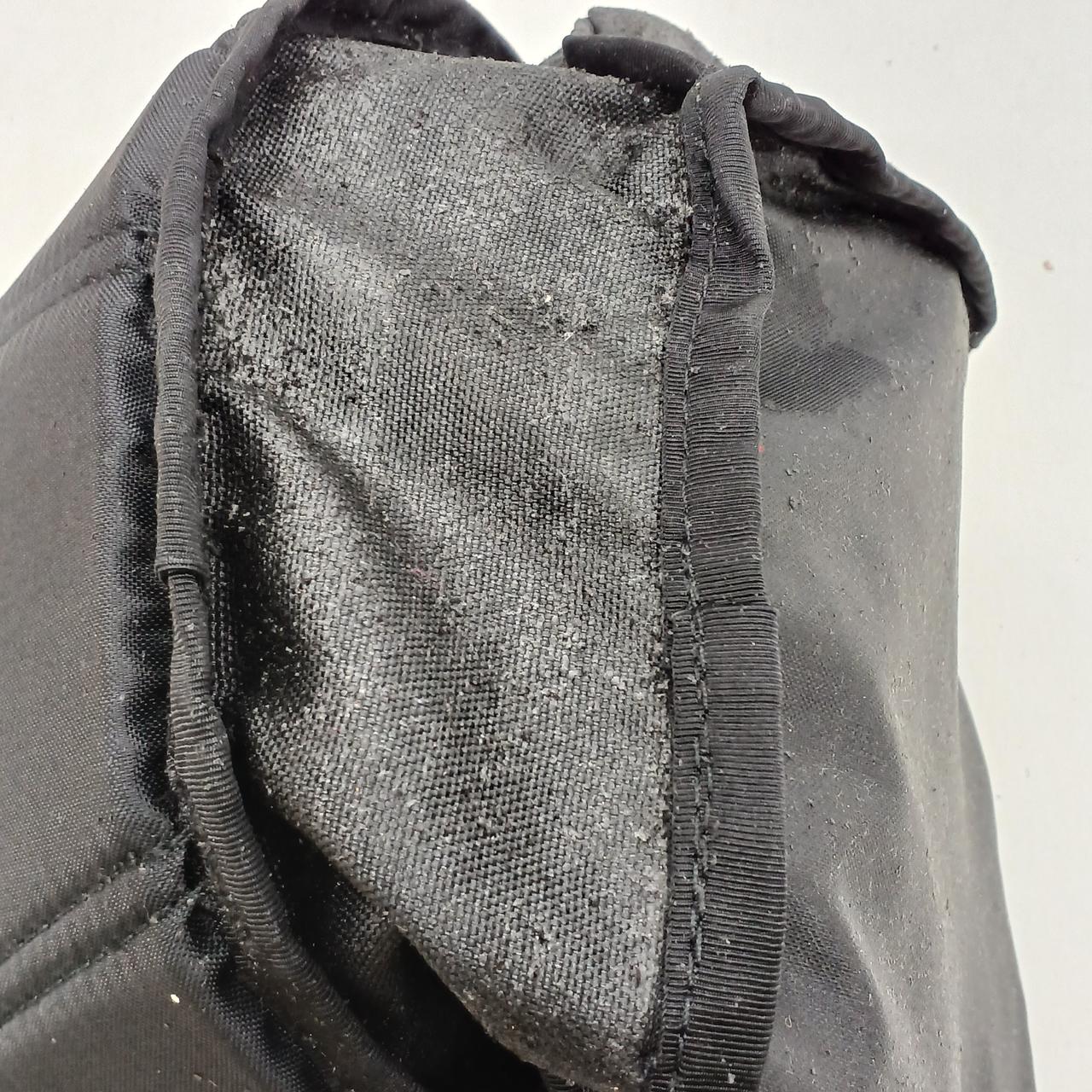 内部に劣化見られます