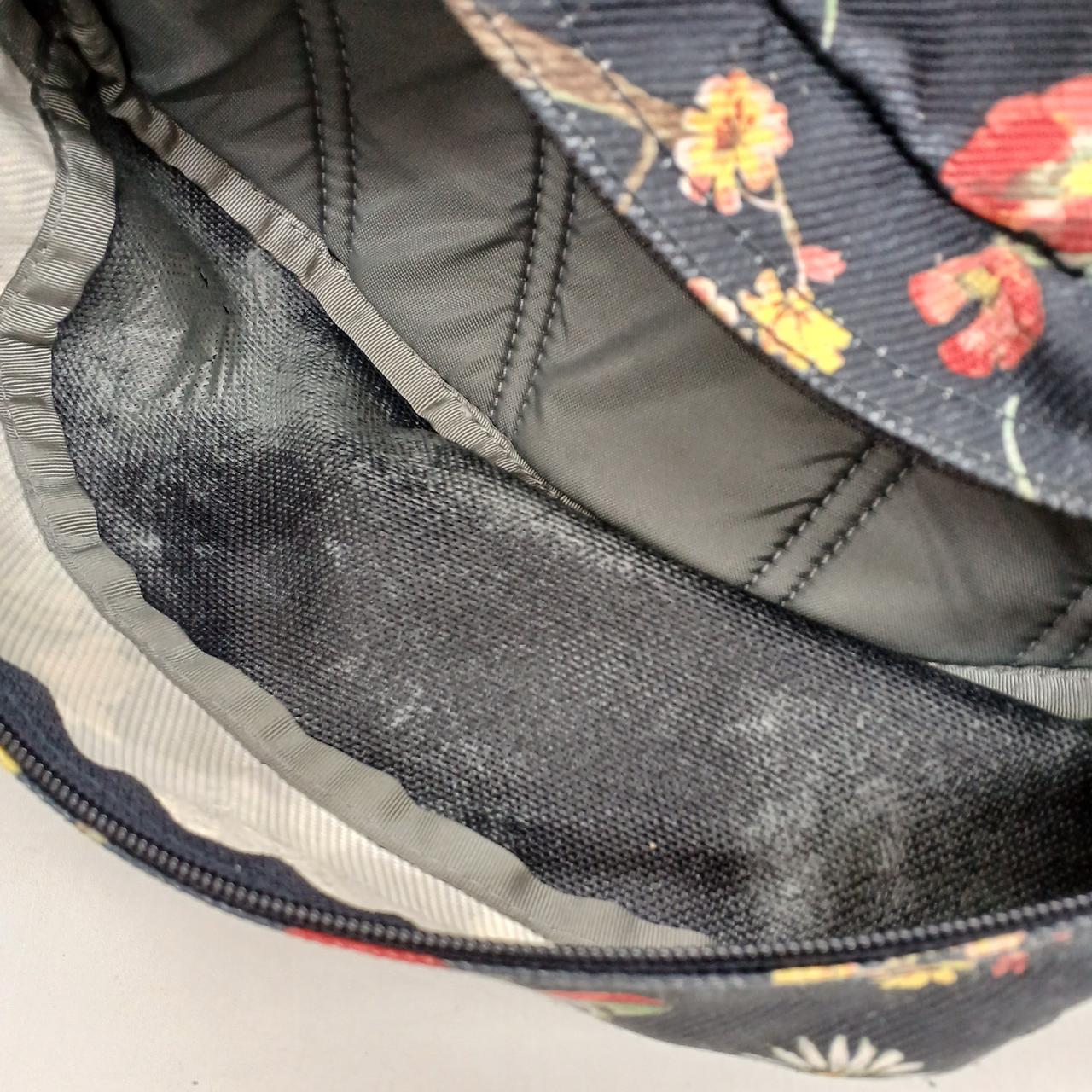 内部使用感ございます。