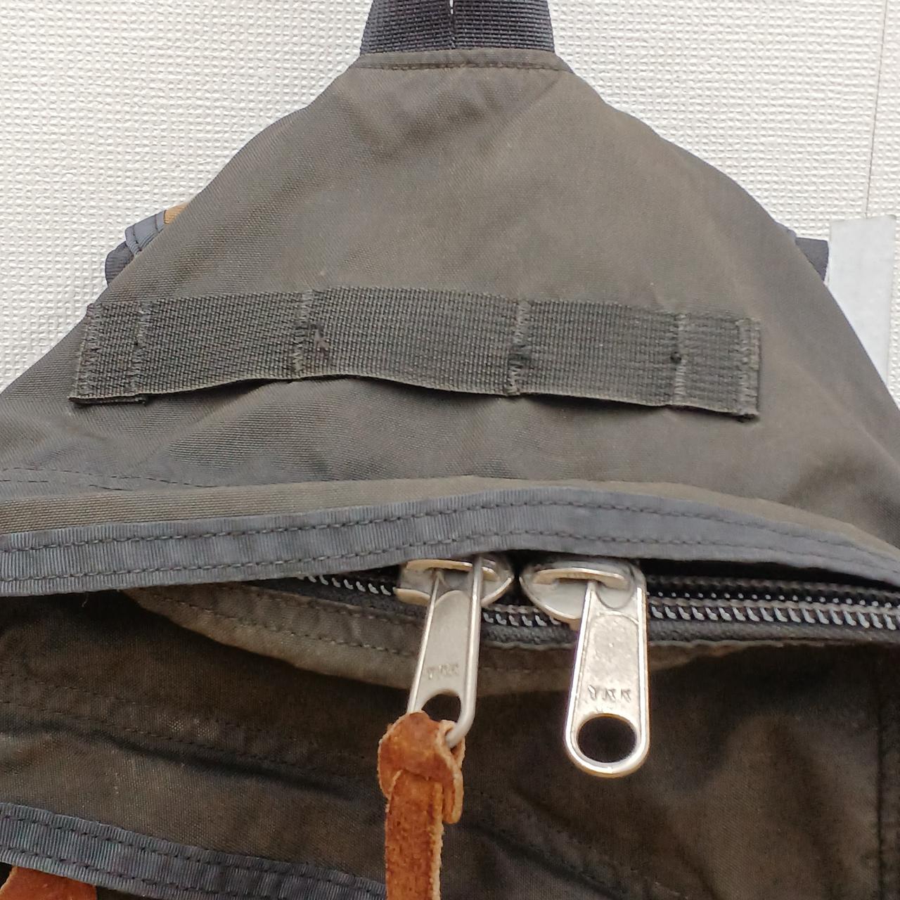 ヤケがございます。