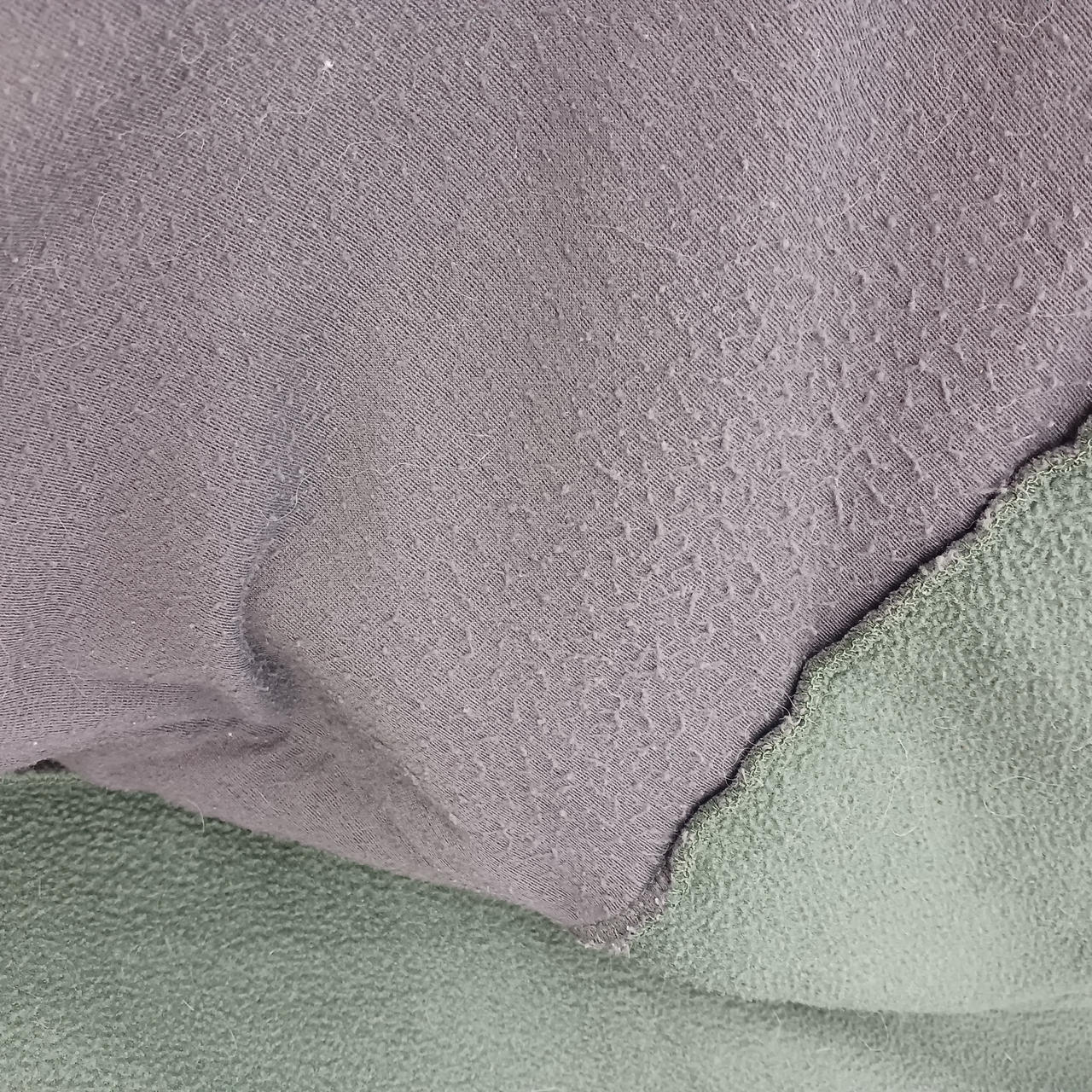 裏面毛羽立ちがございます