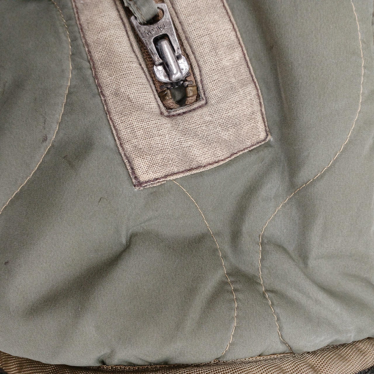 お汚れあります。