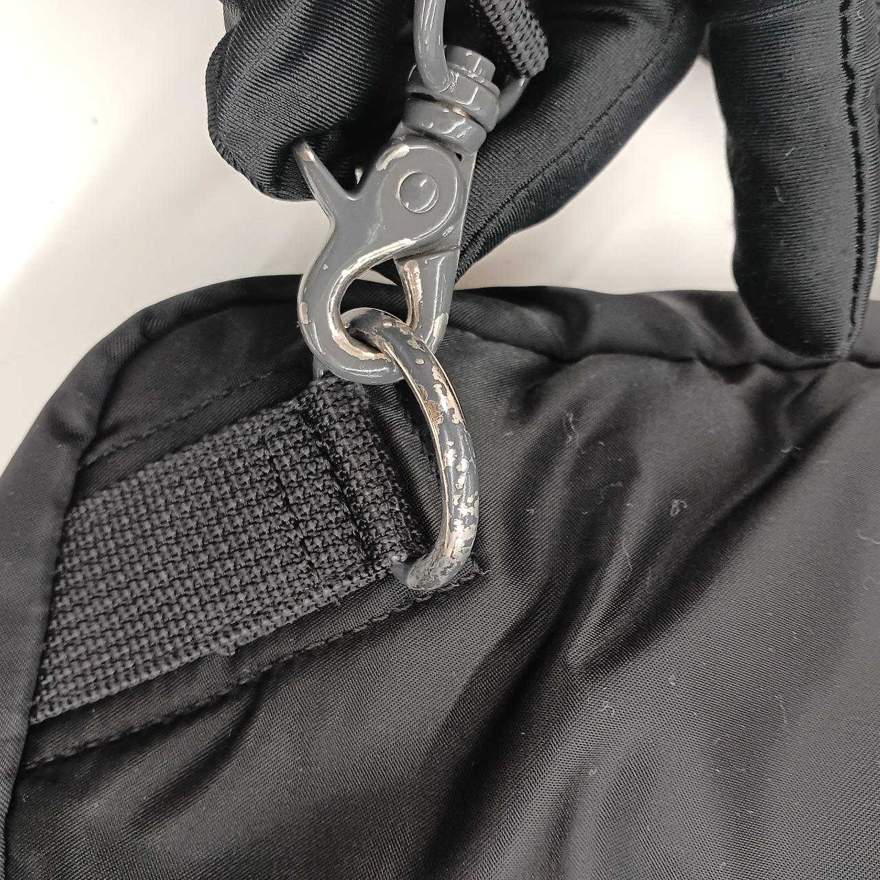 金具剥がれあり