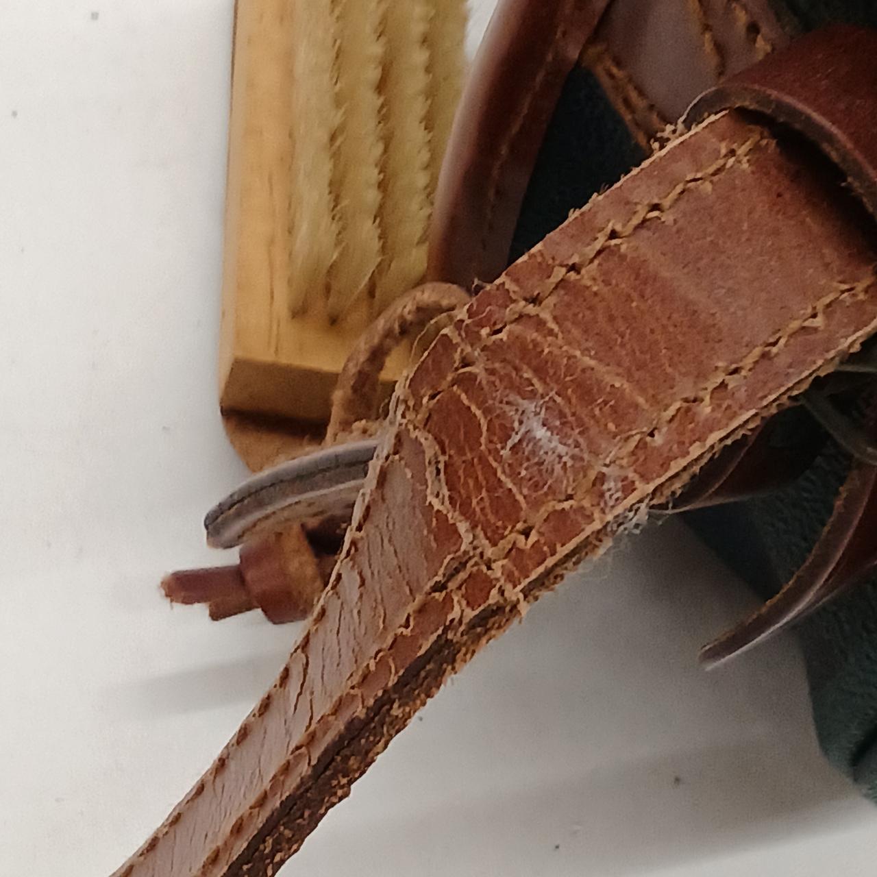 ショルダー部分ダメージございます。