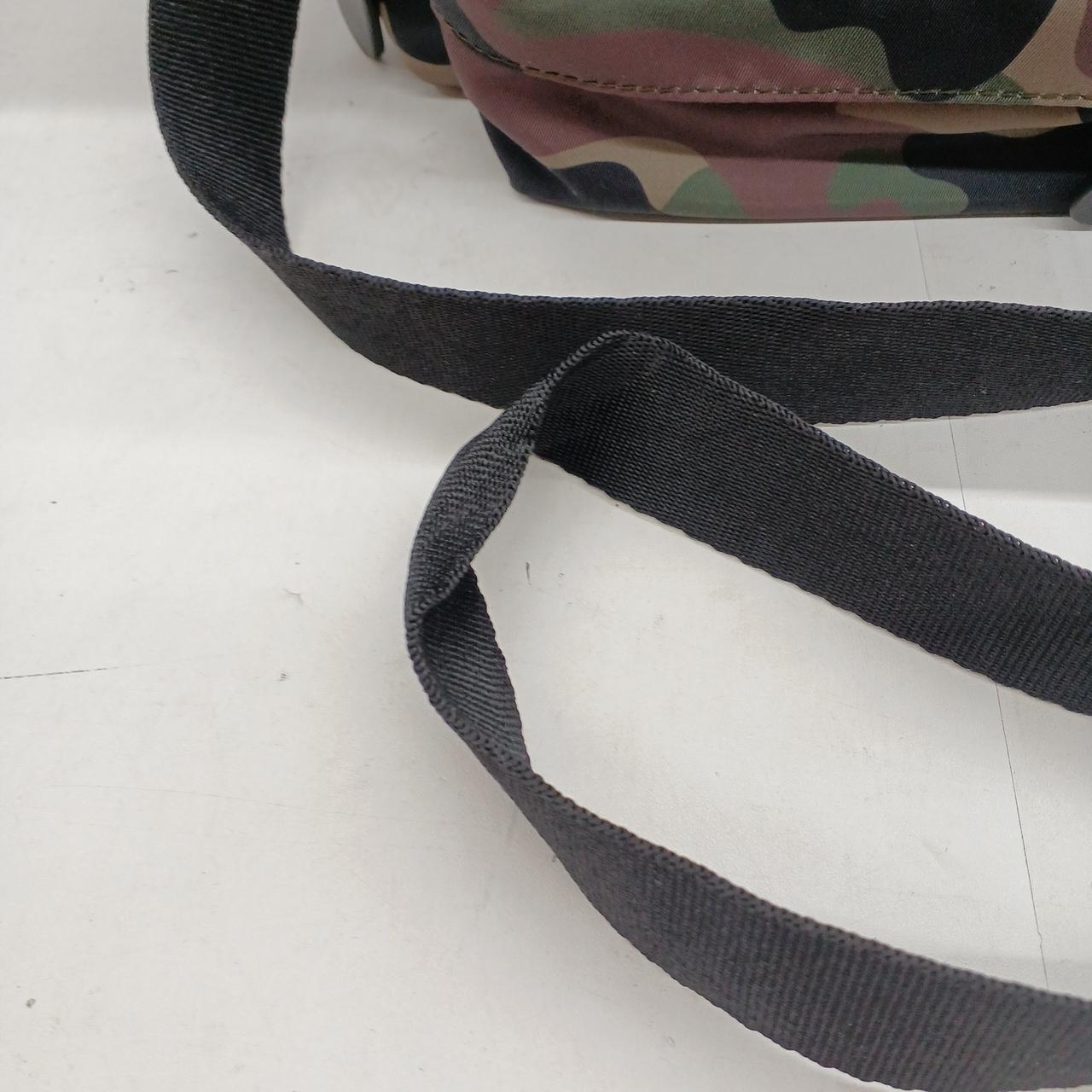 ベルト部分に使用時によるヨレあり