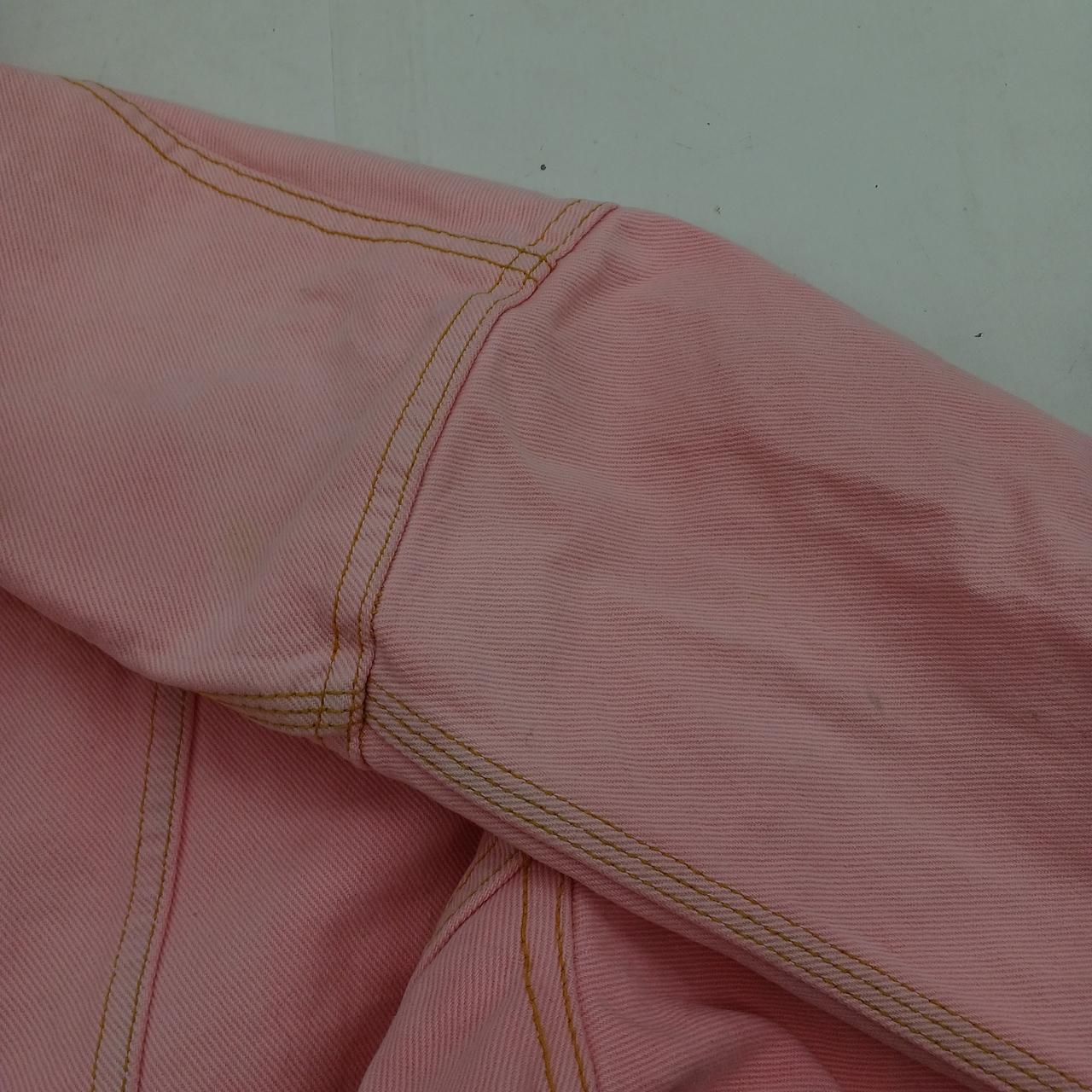 右肩に汚れや色褪せあり