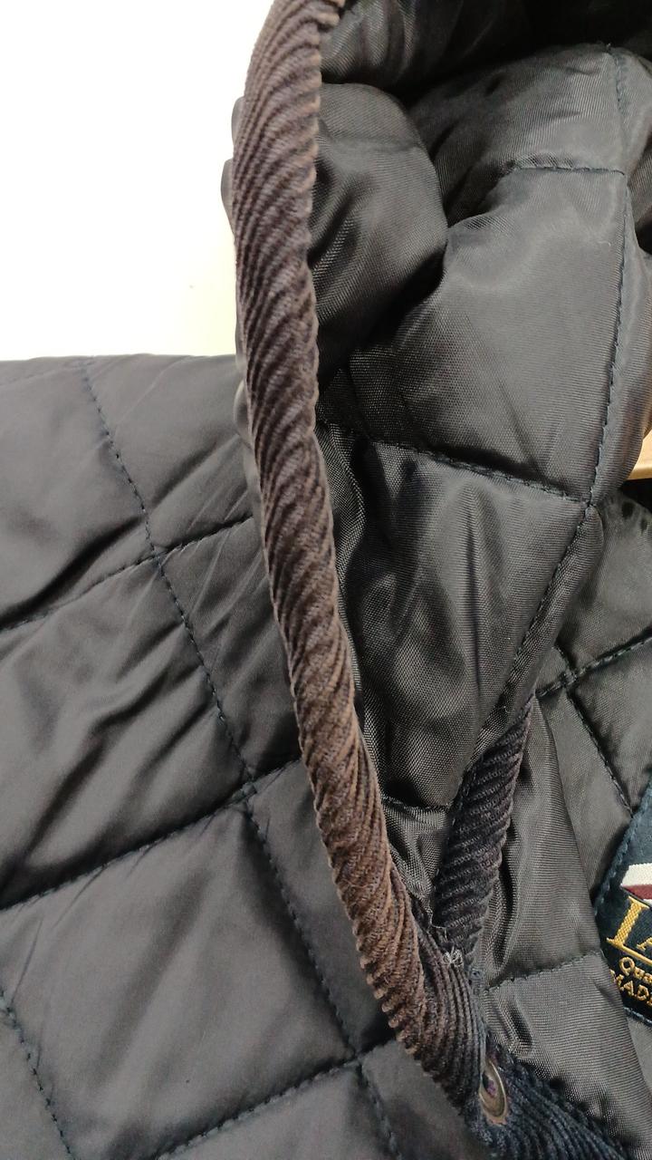 コーデュロイ部分に変色あり