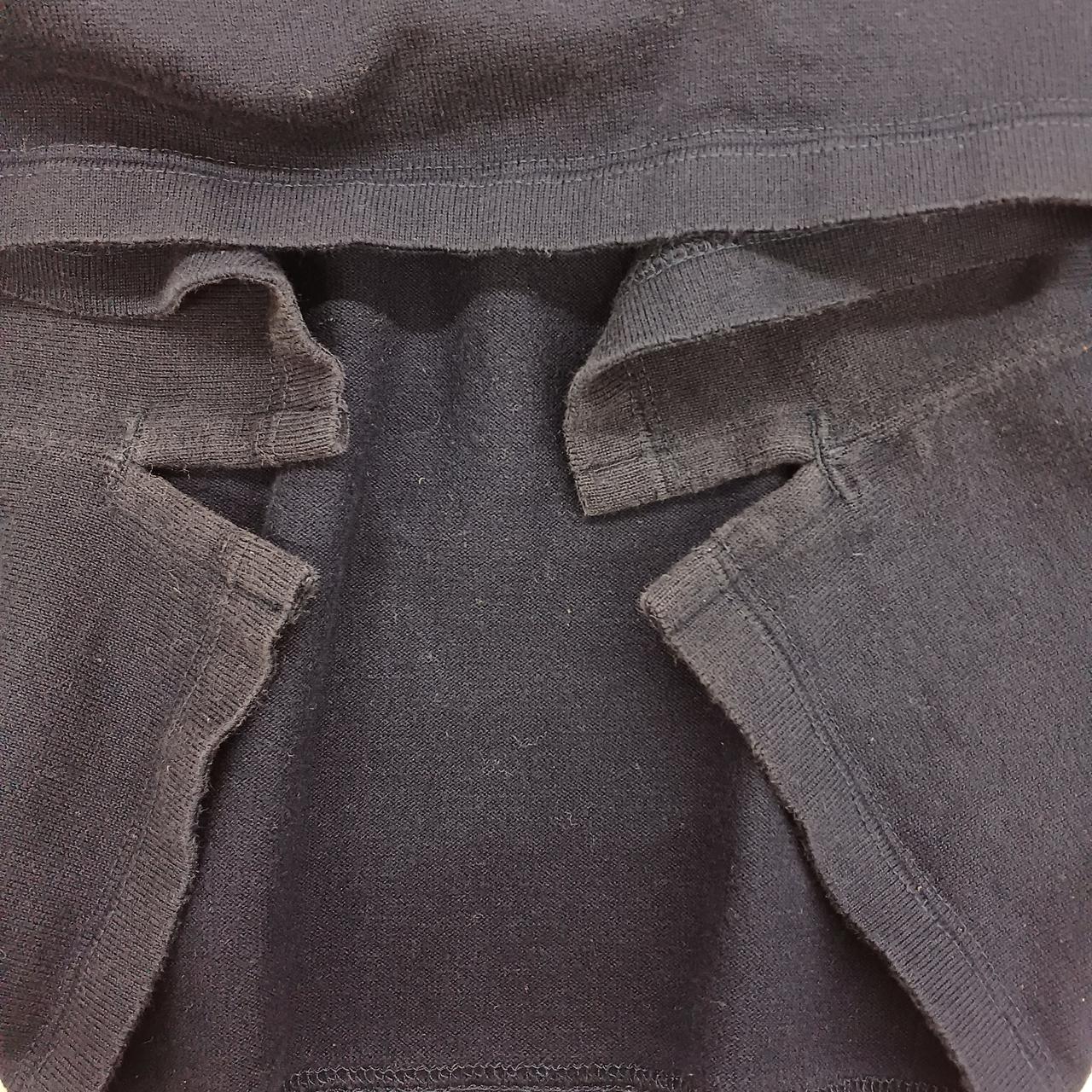 裾に色褪せがございます。