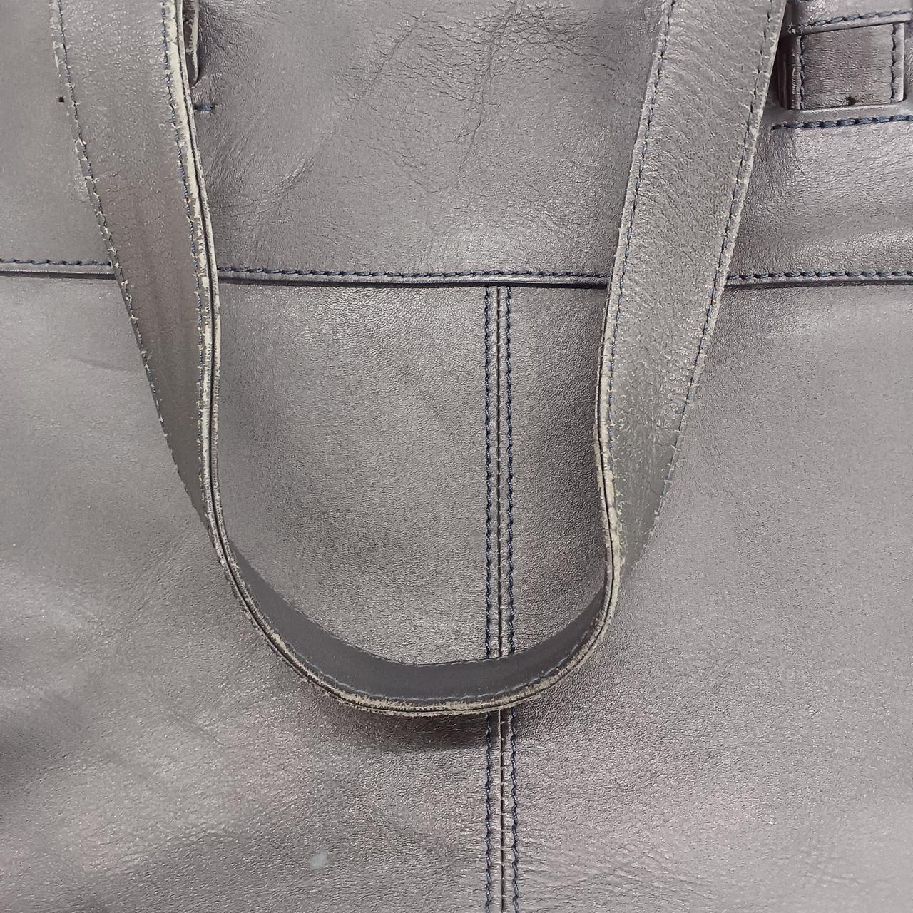 手持ち部分にスレがございます。