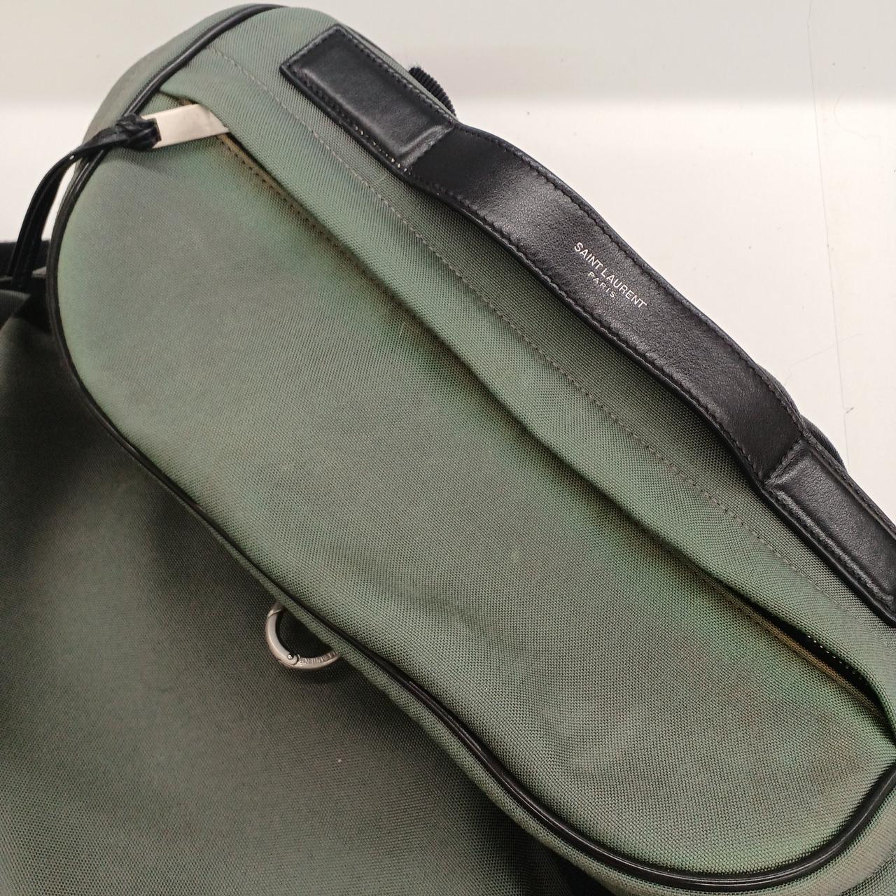 色褪せございます。