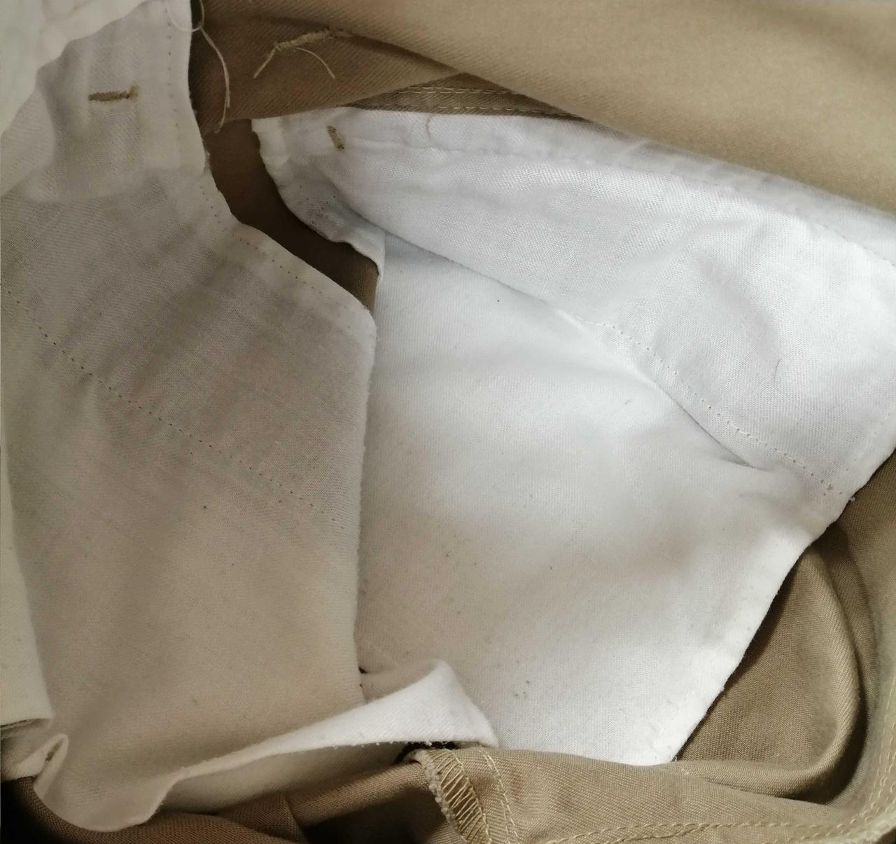 ポケット裏地毛玉有り