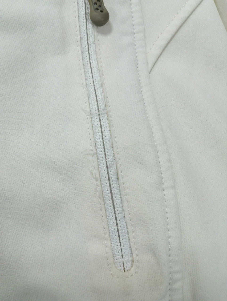 ポケットほつれ有り