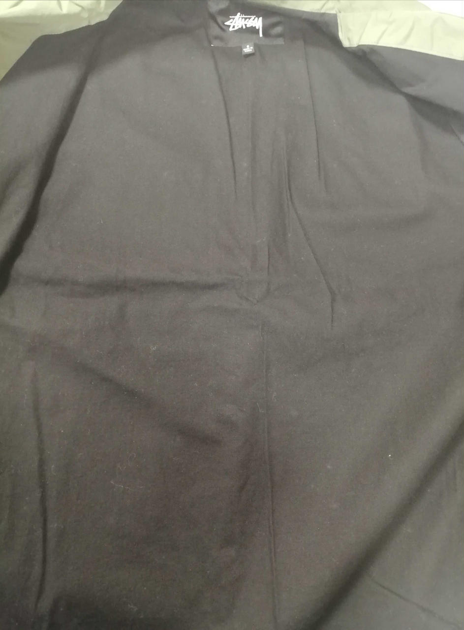 内側に白い汚れ有り