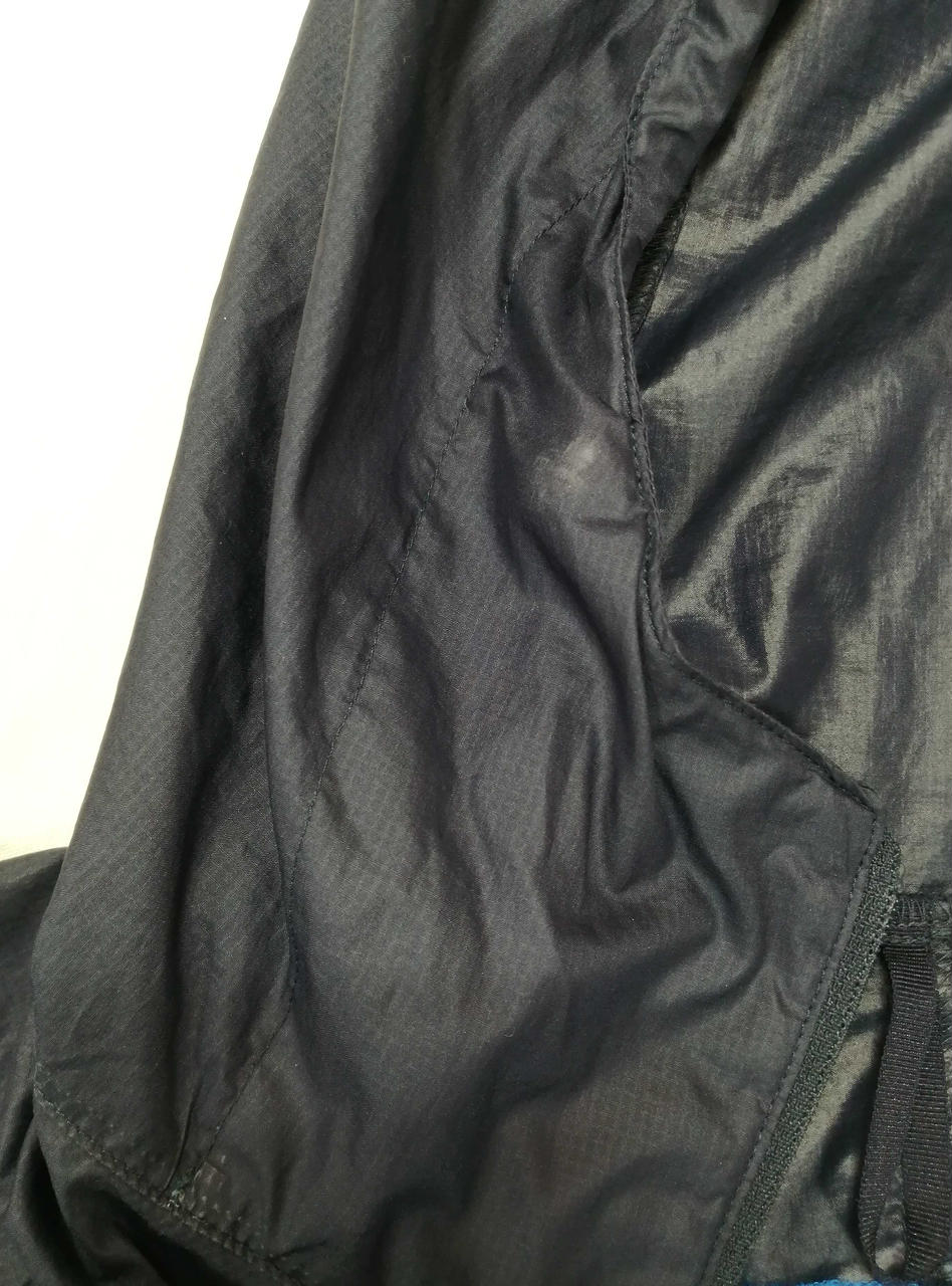 フード汚れ有り