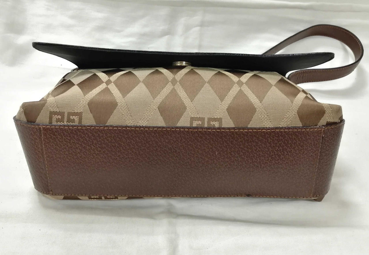 GIVENCHY ワンショルダーバッグ GIVENCHY ジバンシィ ショルダーバッグ VOYOU ヴォワイユー