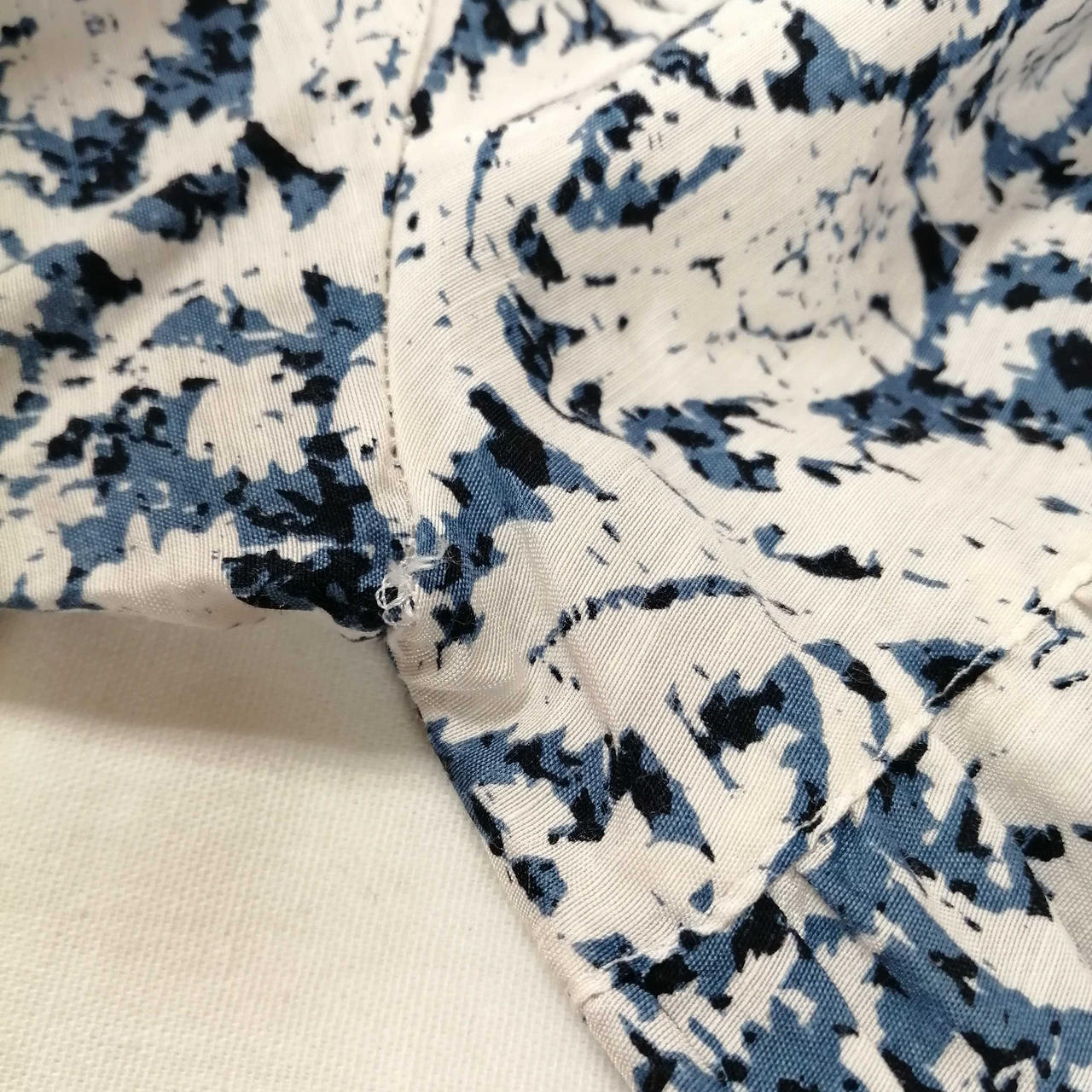 左脇若干ほつれ