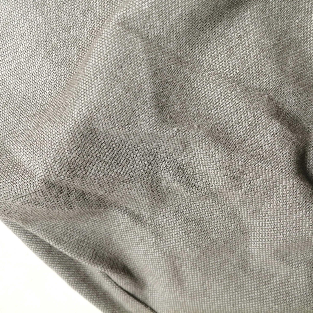 腰付近毛玉有り