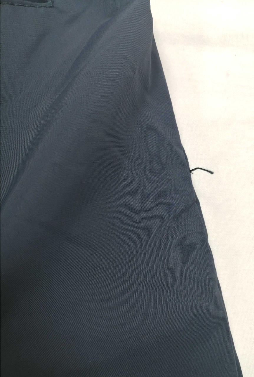 糸飛び出し有り