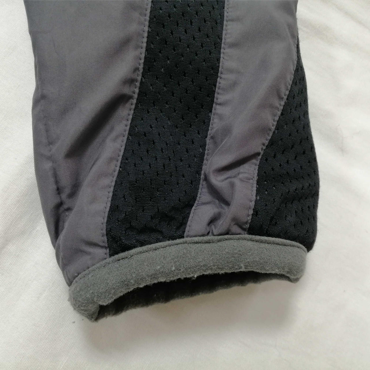 汚れ、毛玉有り