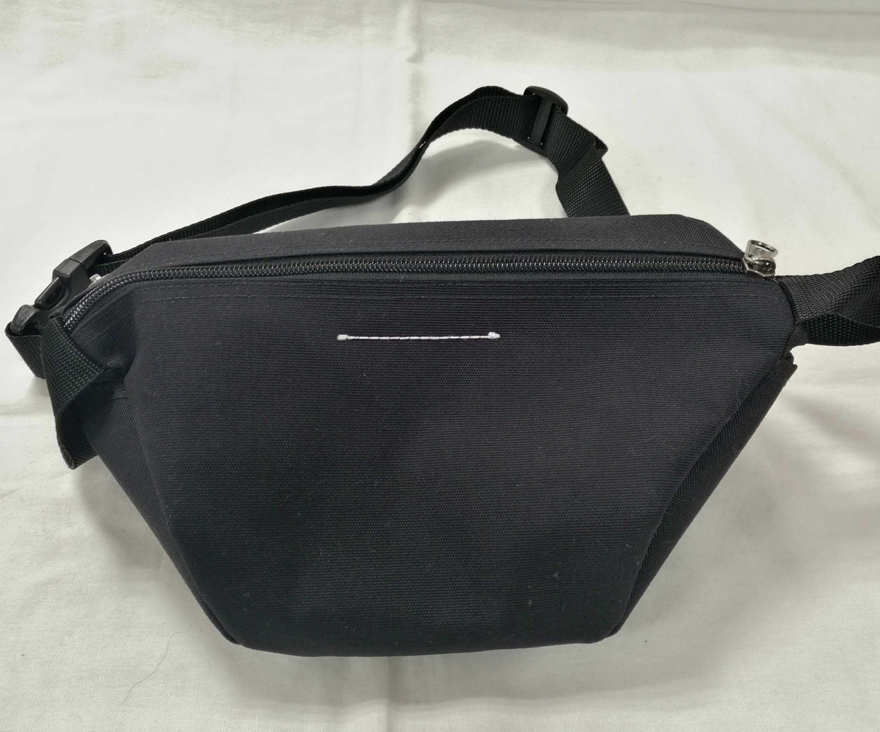 MM6×EASTPAK|スプリンガーリバーシブルボディバッグ|【ハードオフ公式