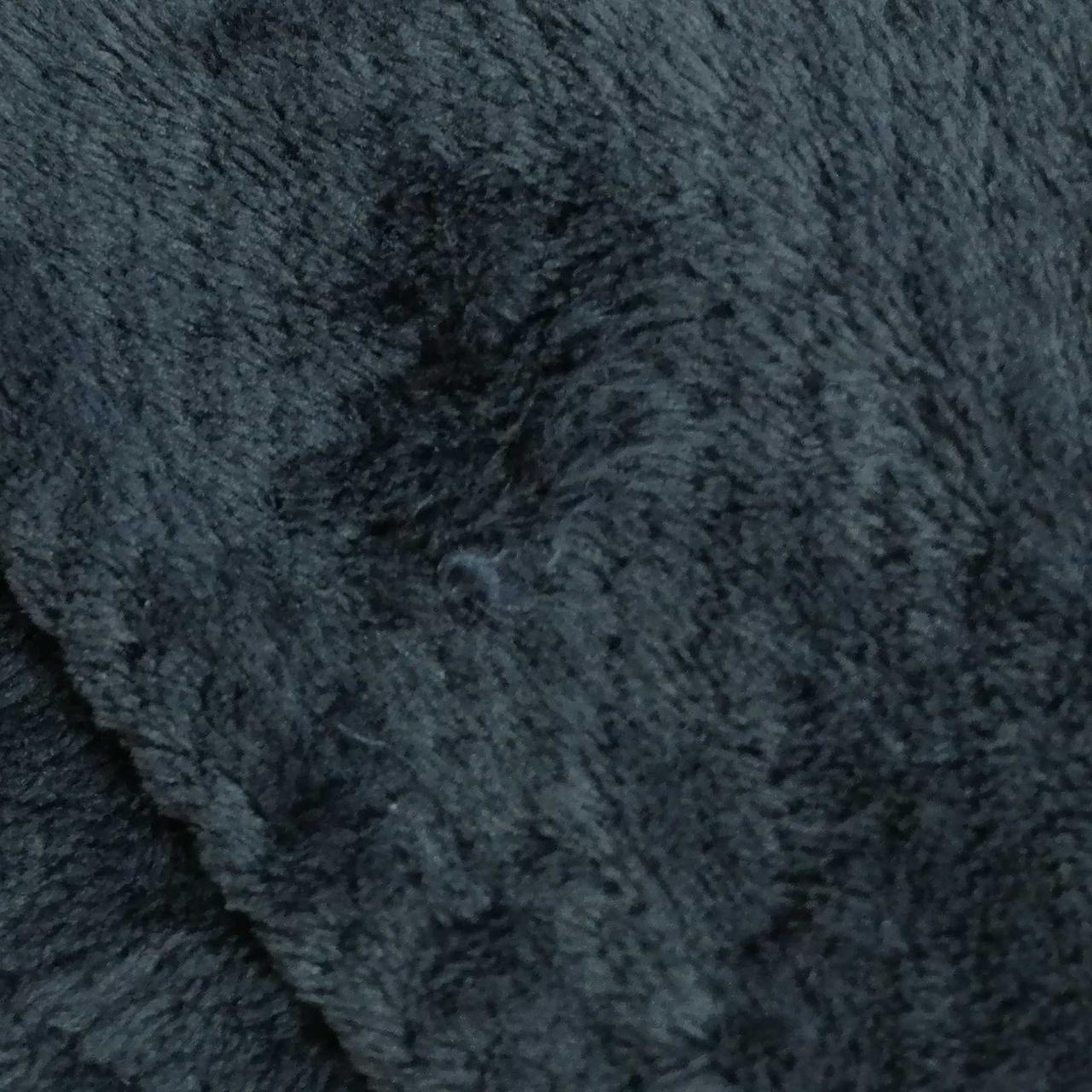 右腕部分に毛立ちのようなもの有り