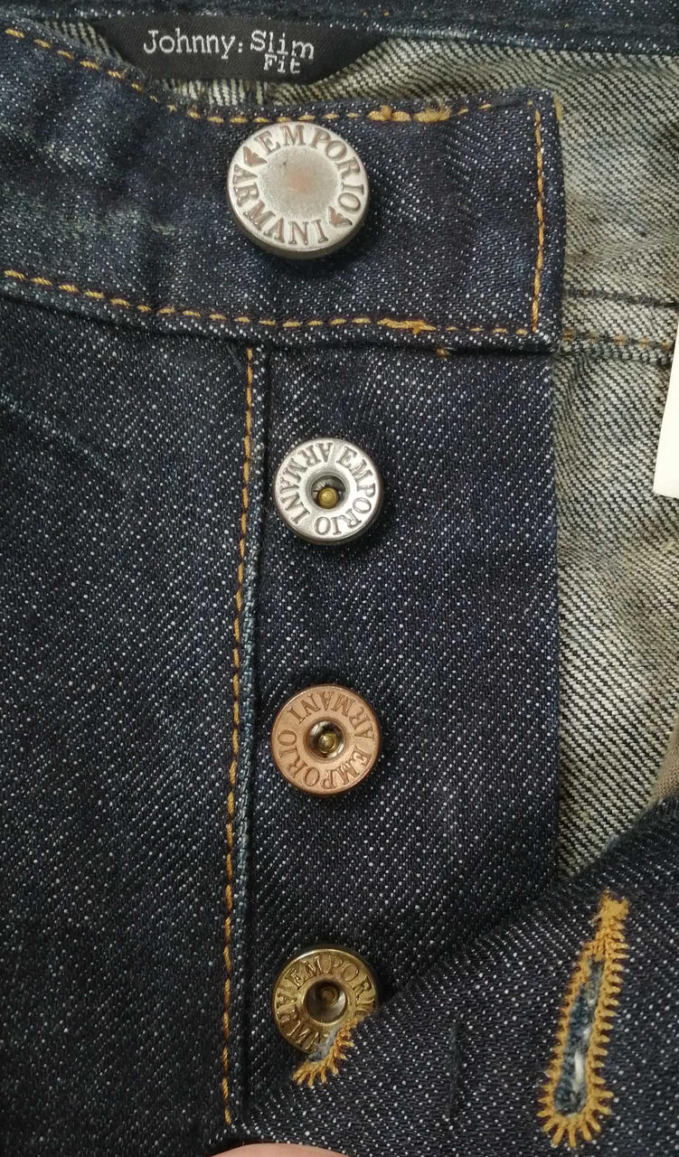 ボタンデザインが1つずつ違います！