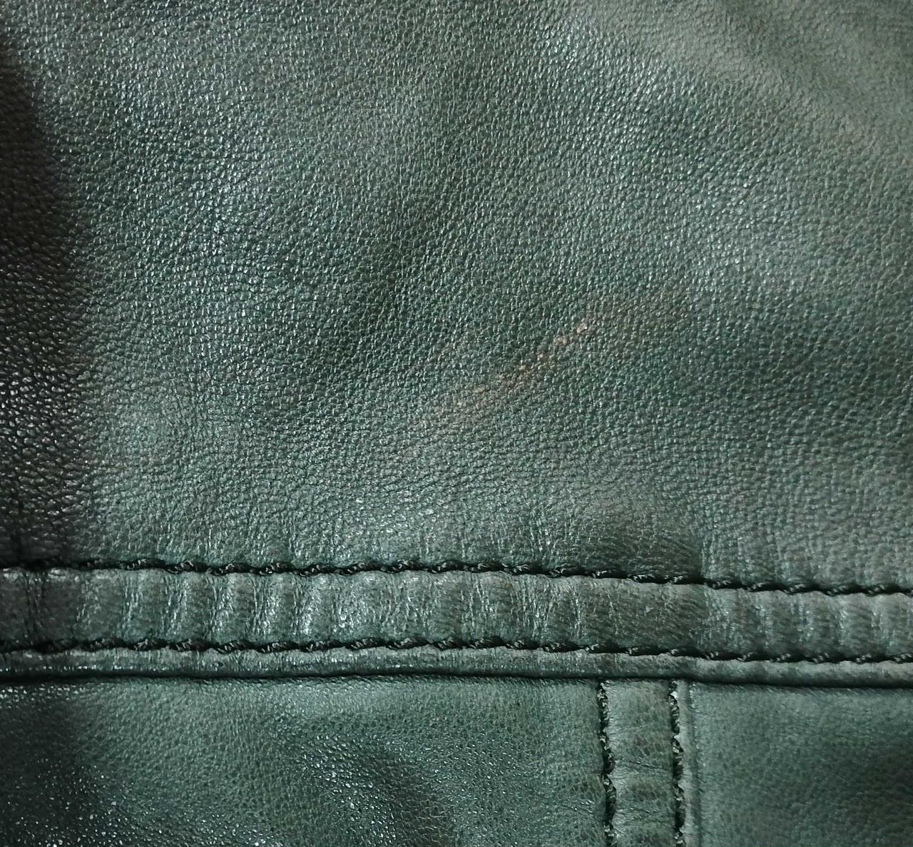 背面に汚れ有り