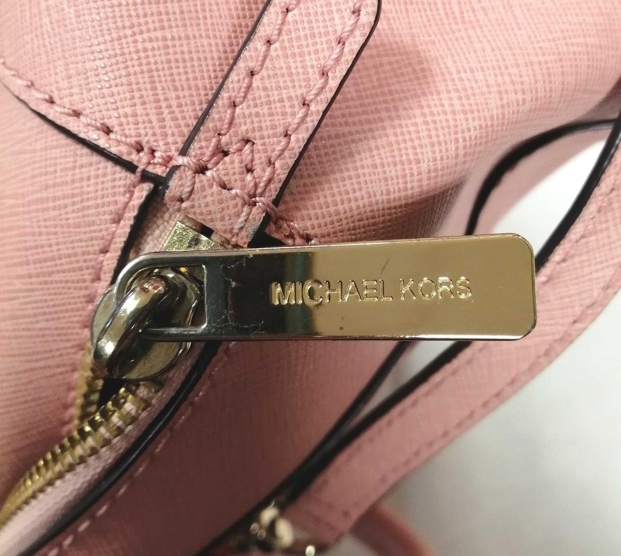 チャック部分汚れ有り