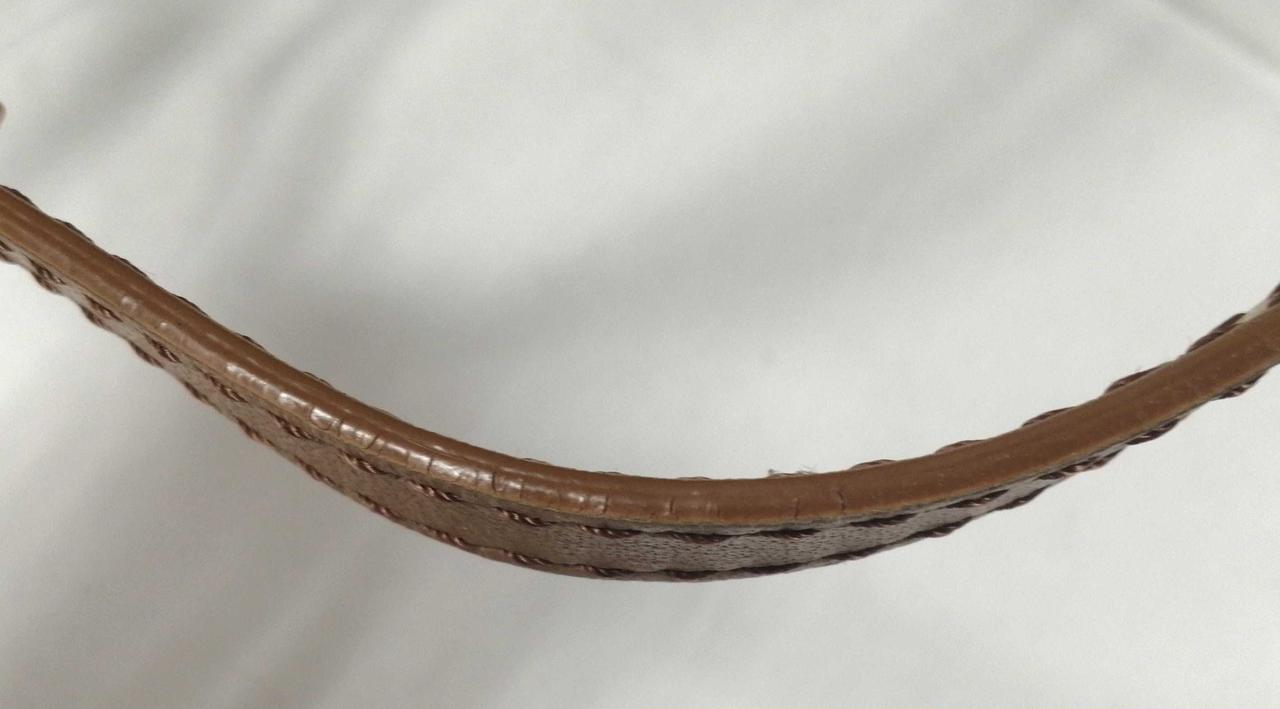 ハンドルひび割れ有り