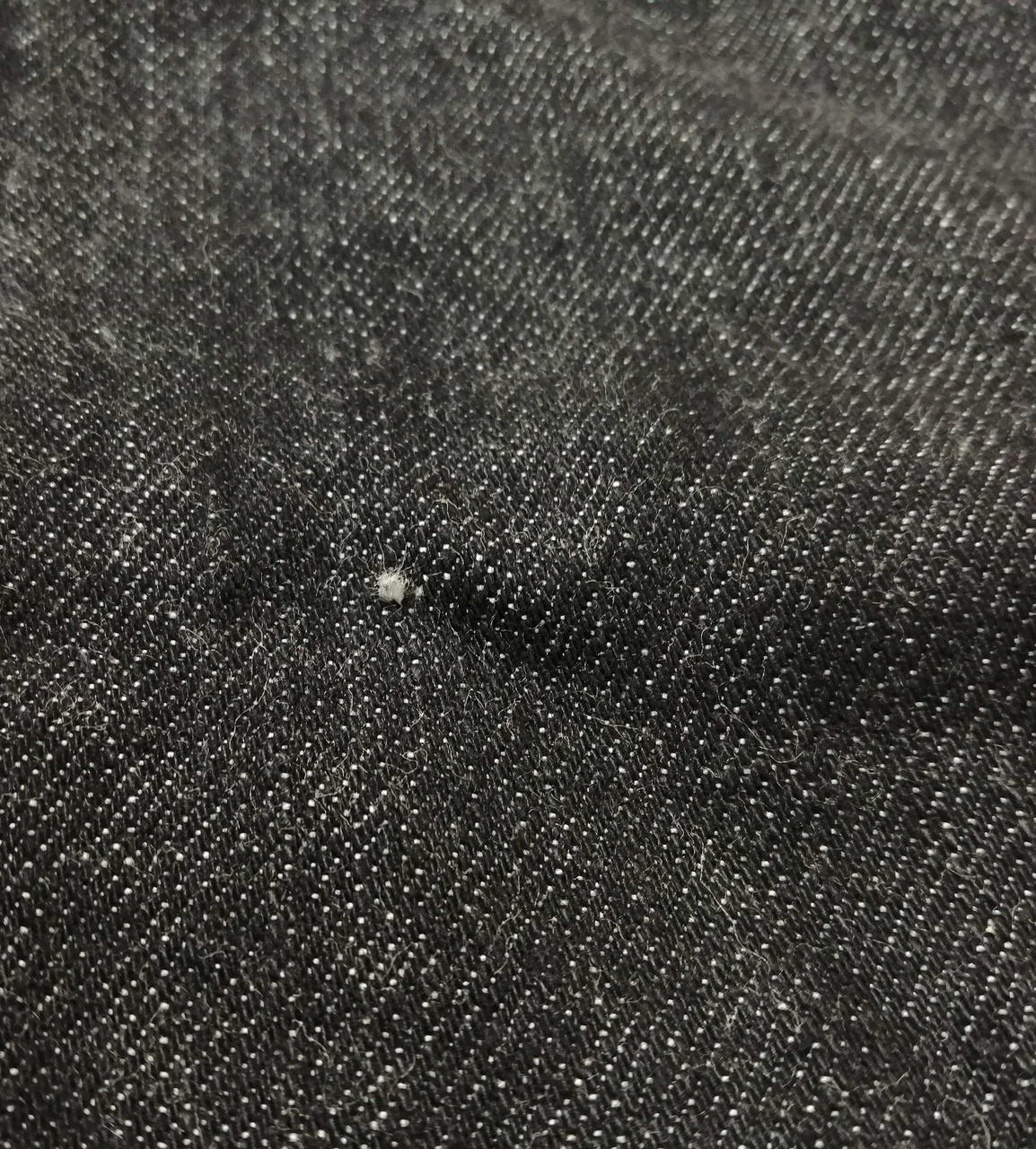 ヒップに繊維飛び出し有り