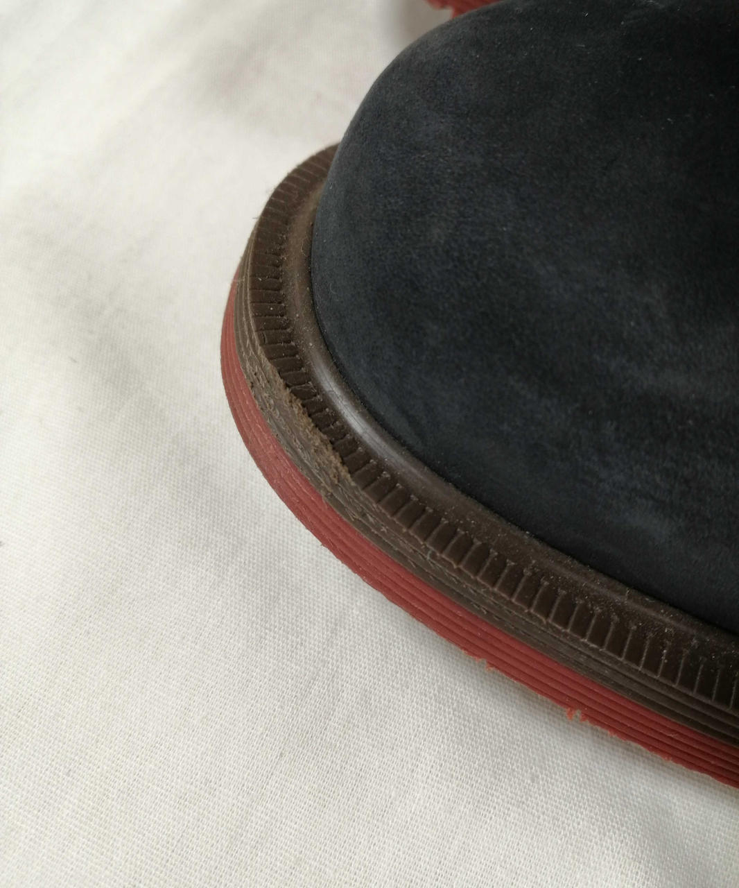 つま先使用感有り