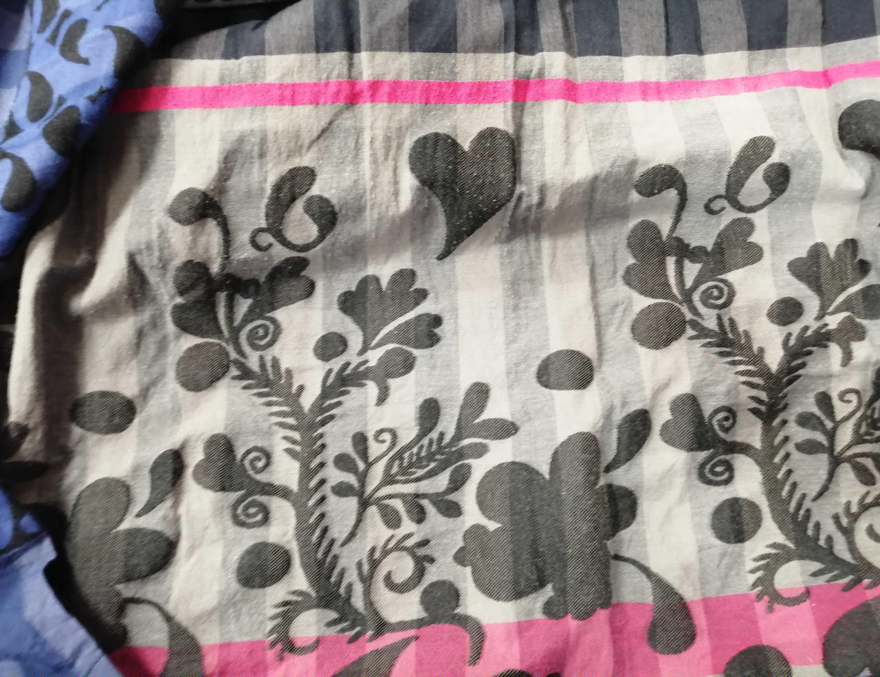 内側毛玉有り
