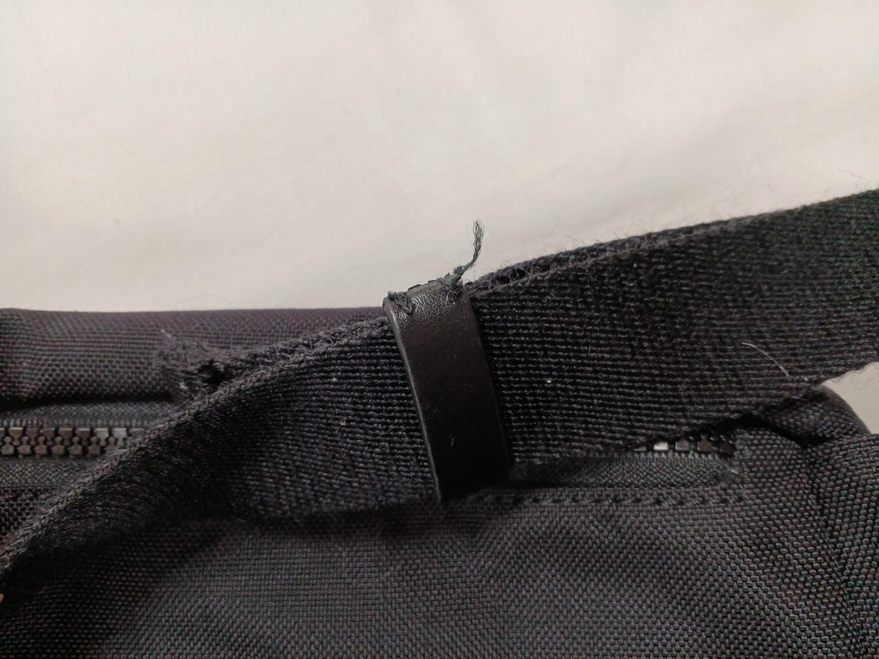 ほつれあり