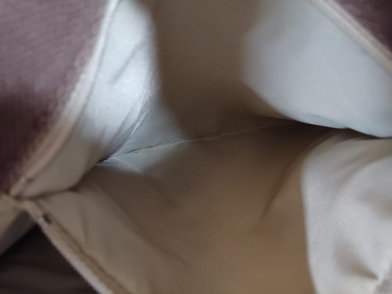 内側ポケット汚れあり