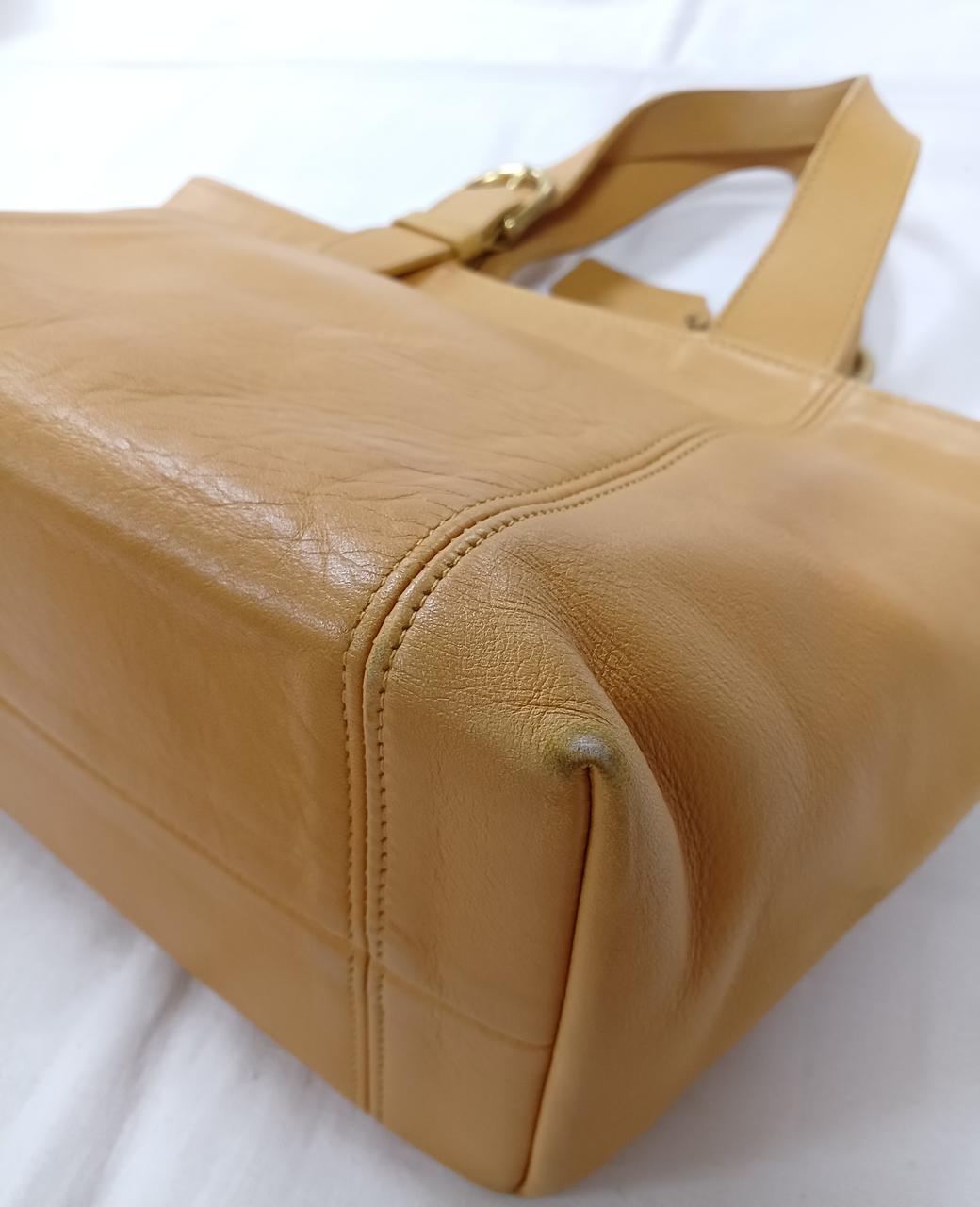 汚れ、スレ、型崩れ有り