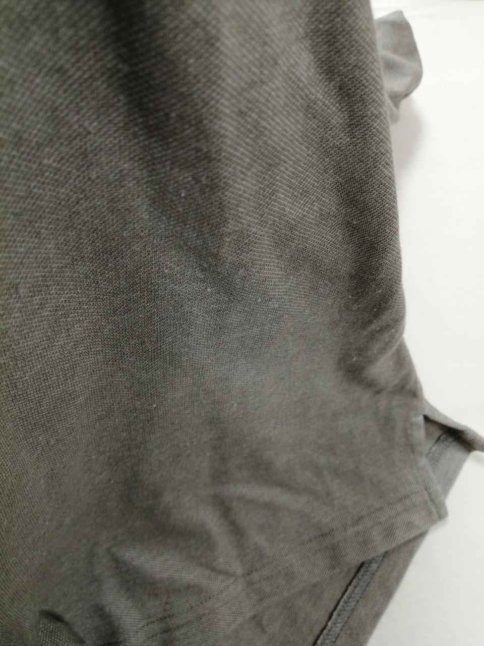 腰付近に毛玉有り