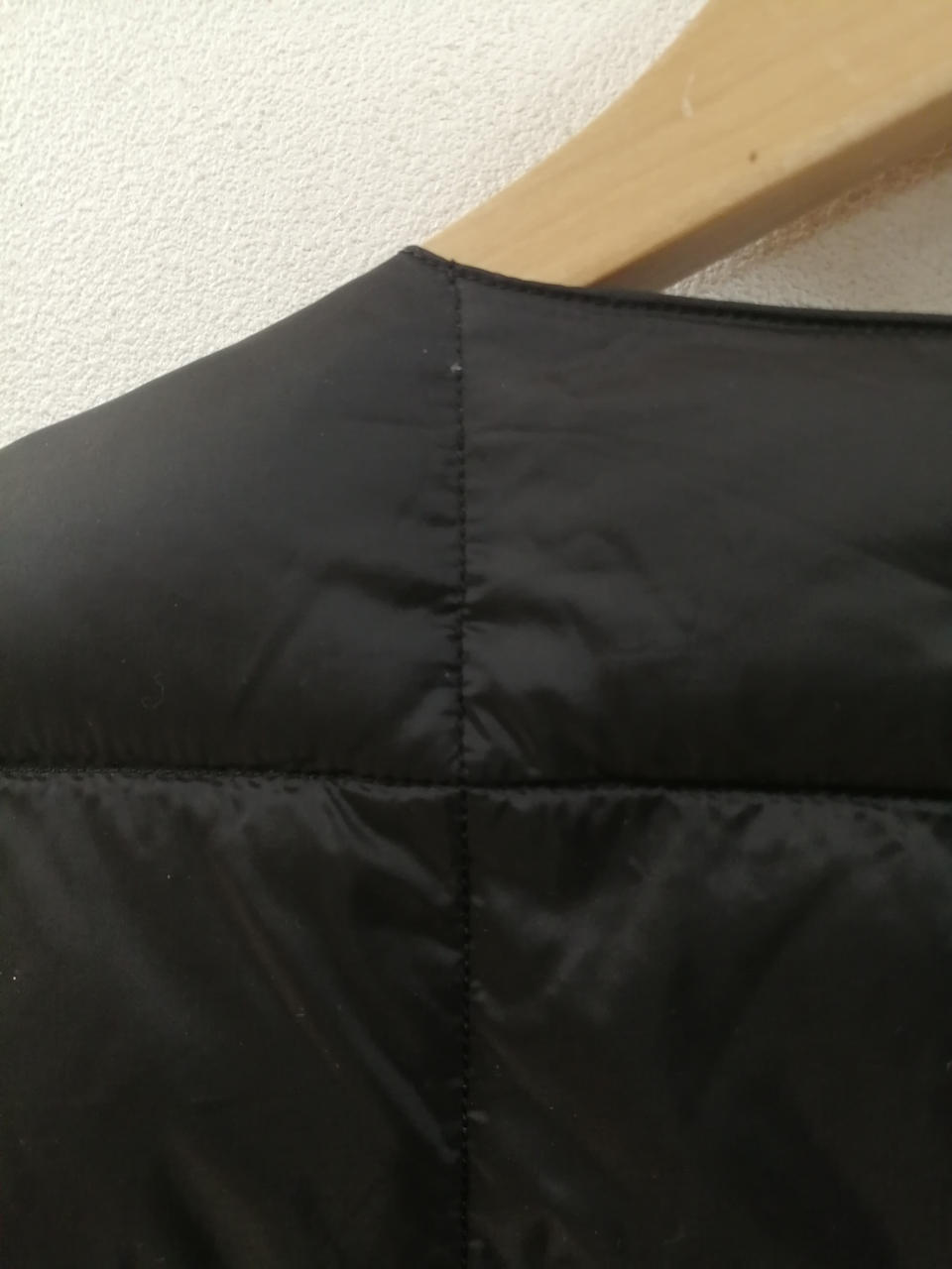 少々羽根抜け有り