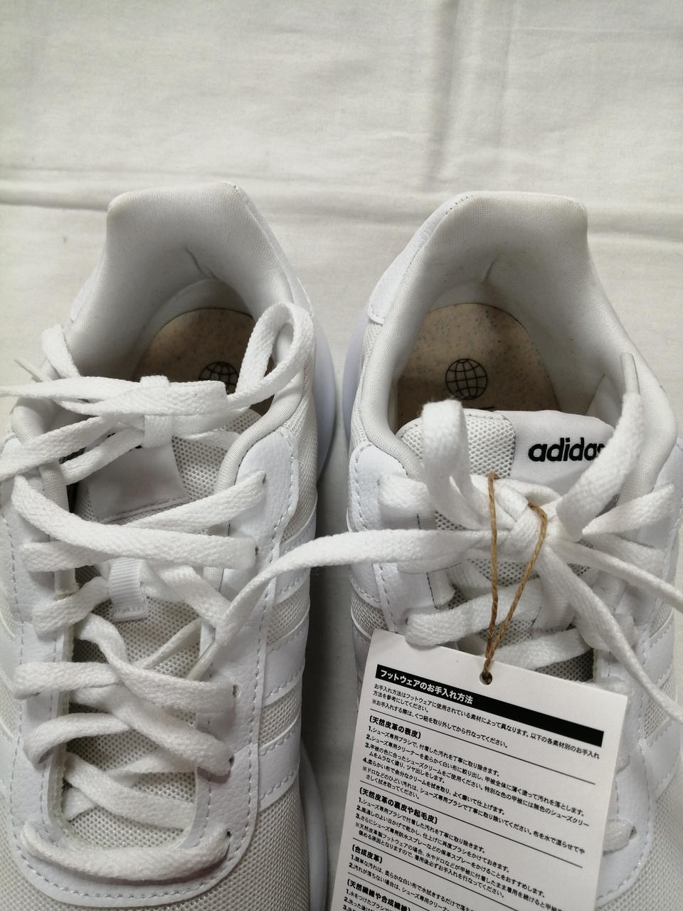 ソール部分に黒ずみ汚れ有り