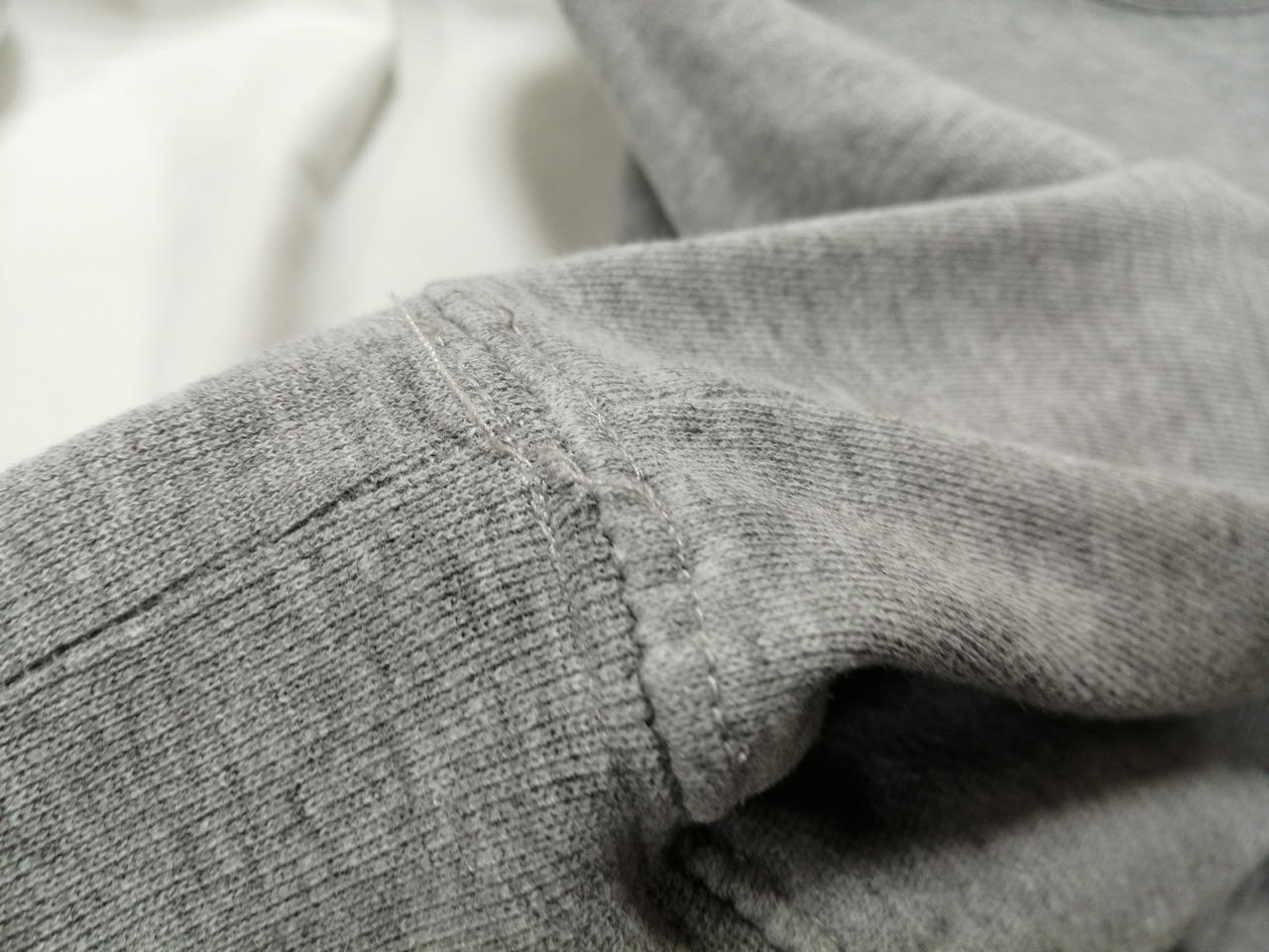 袖部分ほつれ有り