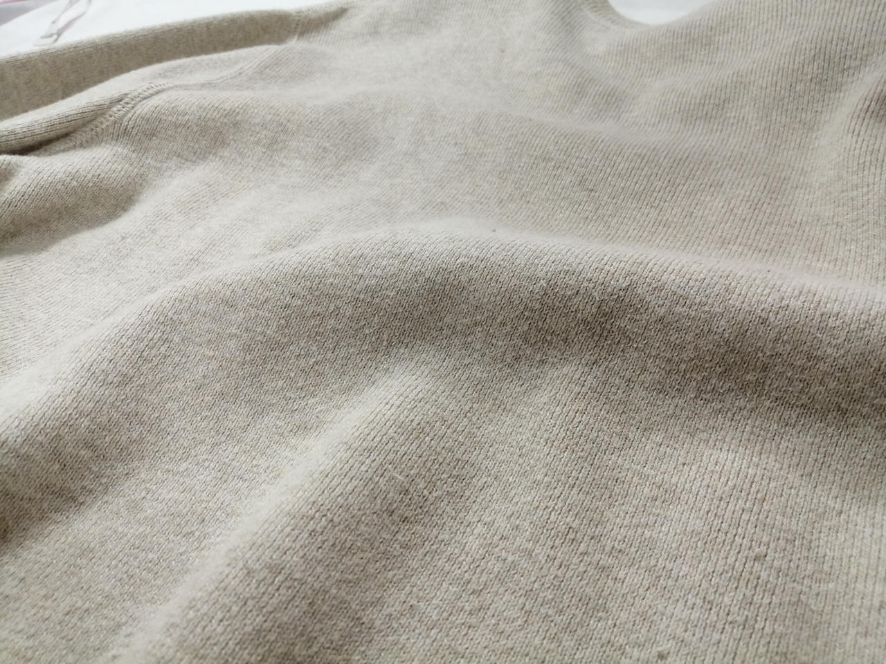 少々毛羽立ち有り