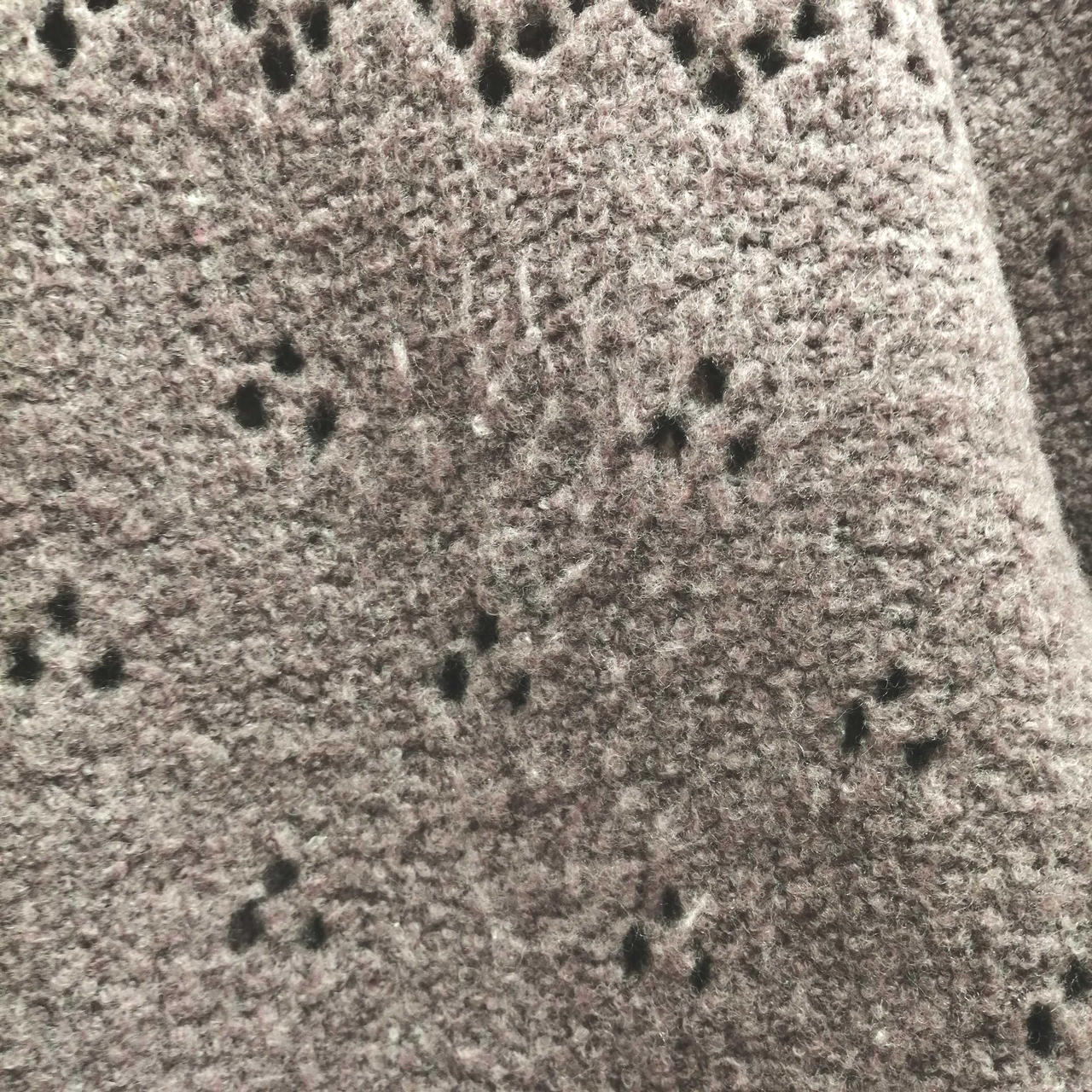 フロント毛羽立ち少々