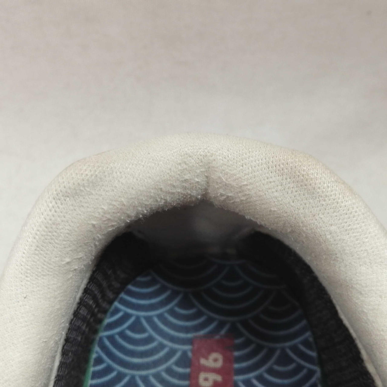 履き口汚れ/スレ