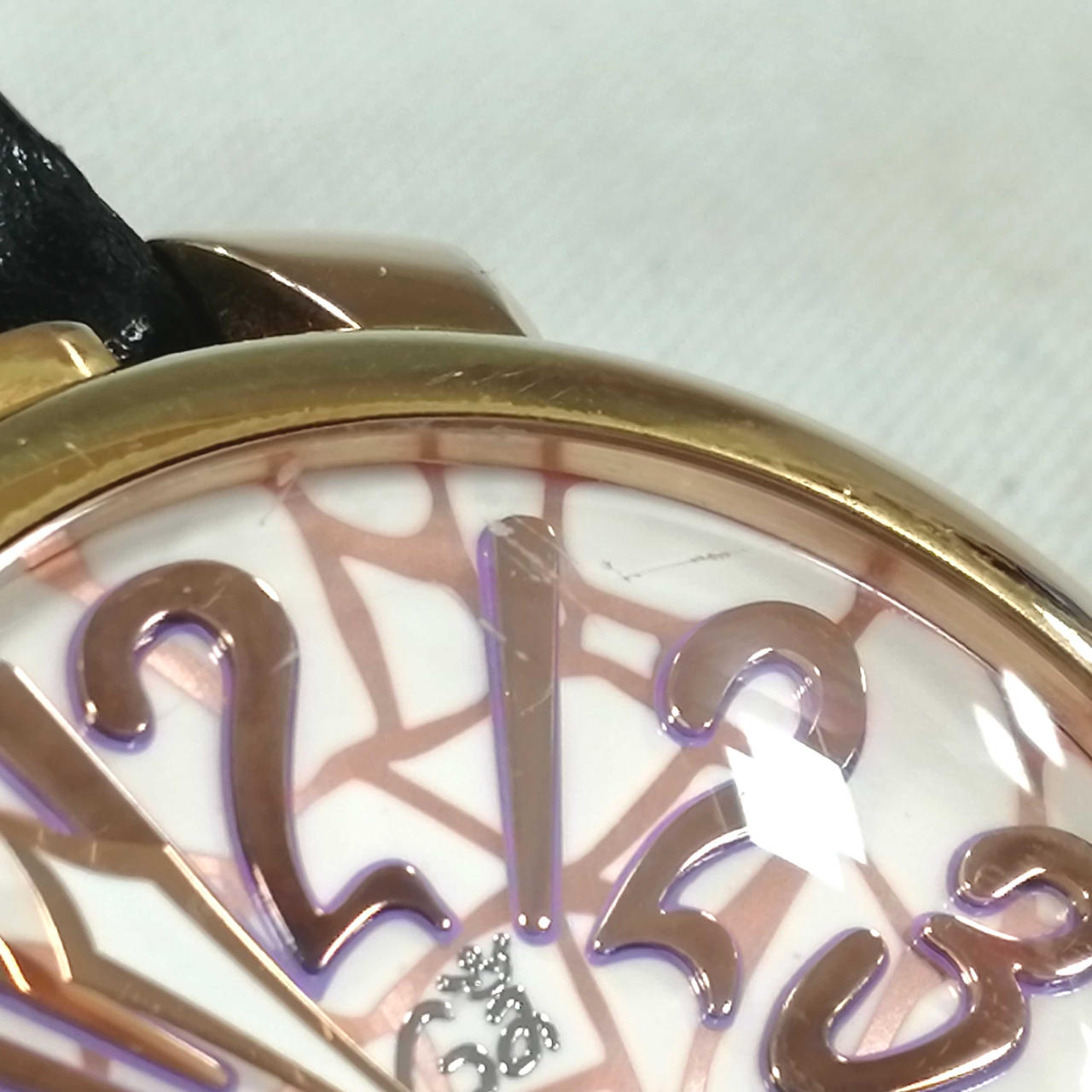 ケース/風防全体に小キズ有