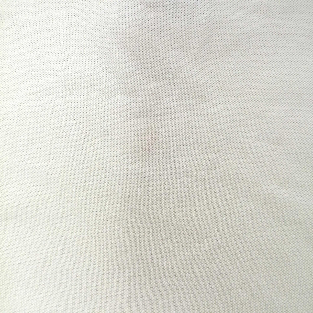 背面黄色いシミ