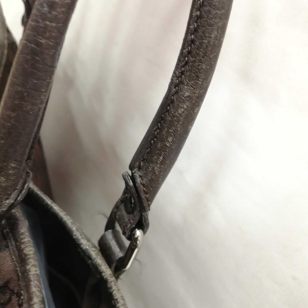 レザー部分に使用感あり