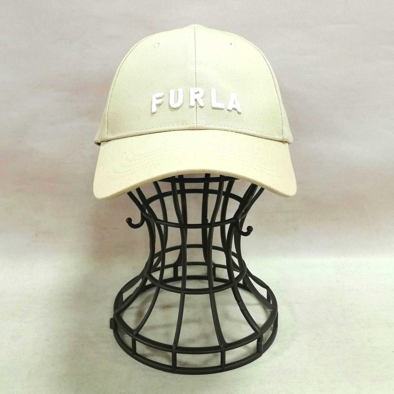 新品未使用　フルラ　ベージュ　キャップ　ロゴ入り　FURLA フルラ FURLA キャップ FURLA logo （ベージュ） - ファッション